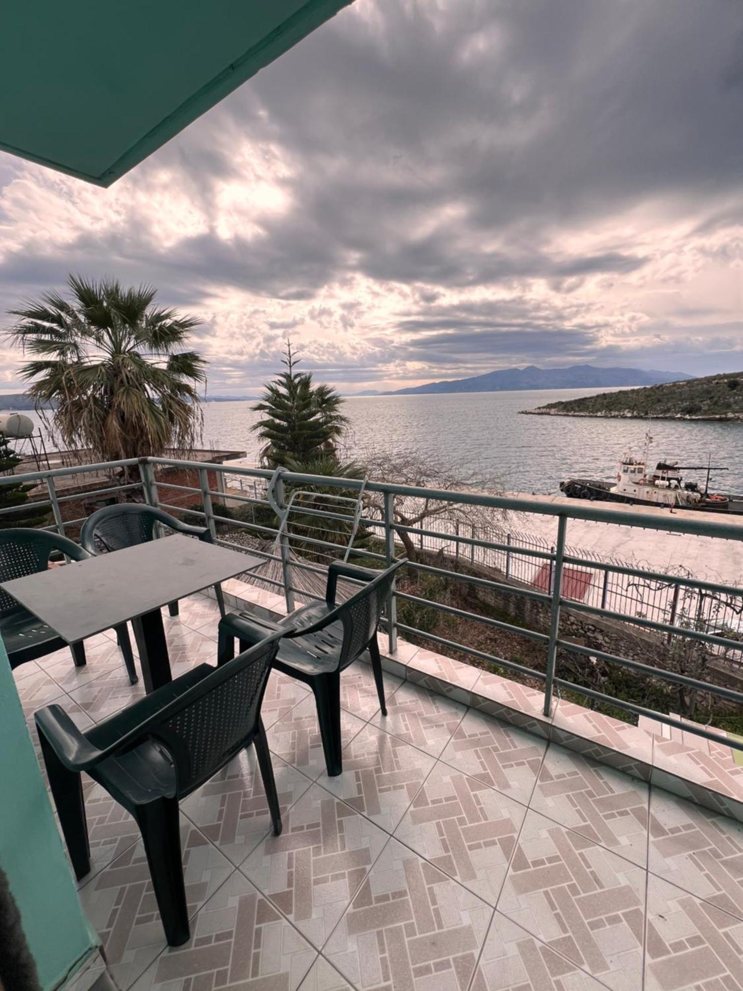 Majki Beach Apartments Sarande Exterior photo