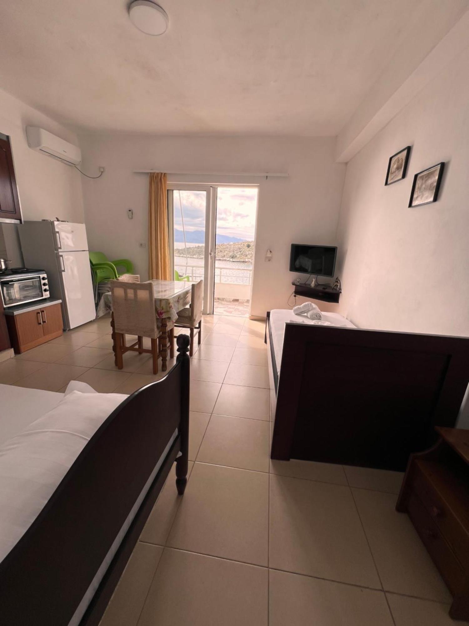 Majki Beach Apartments Sarande Exterior photo