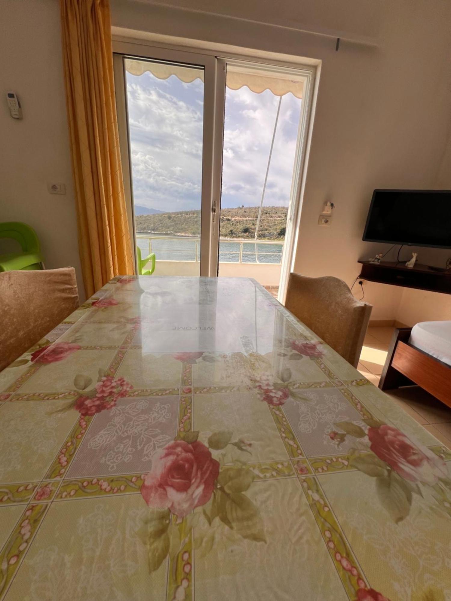 Majki Beach Apartments Sarande Exterior photo